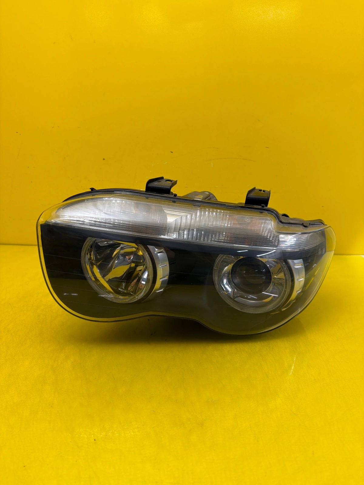 Far stânga Xenon BMW Seria 7 E65 OEM 32294