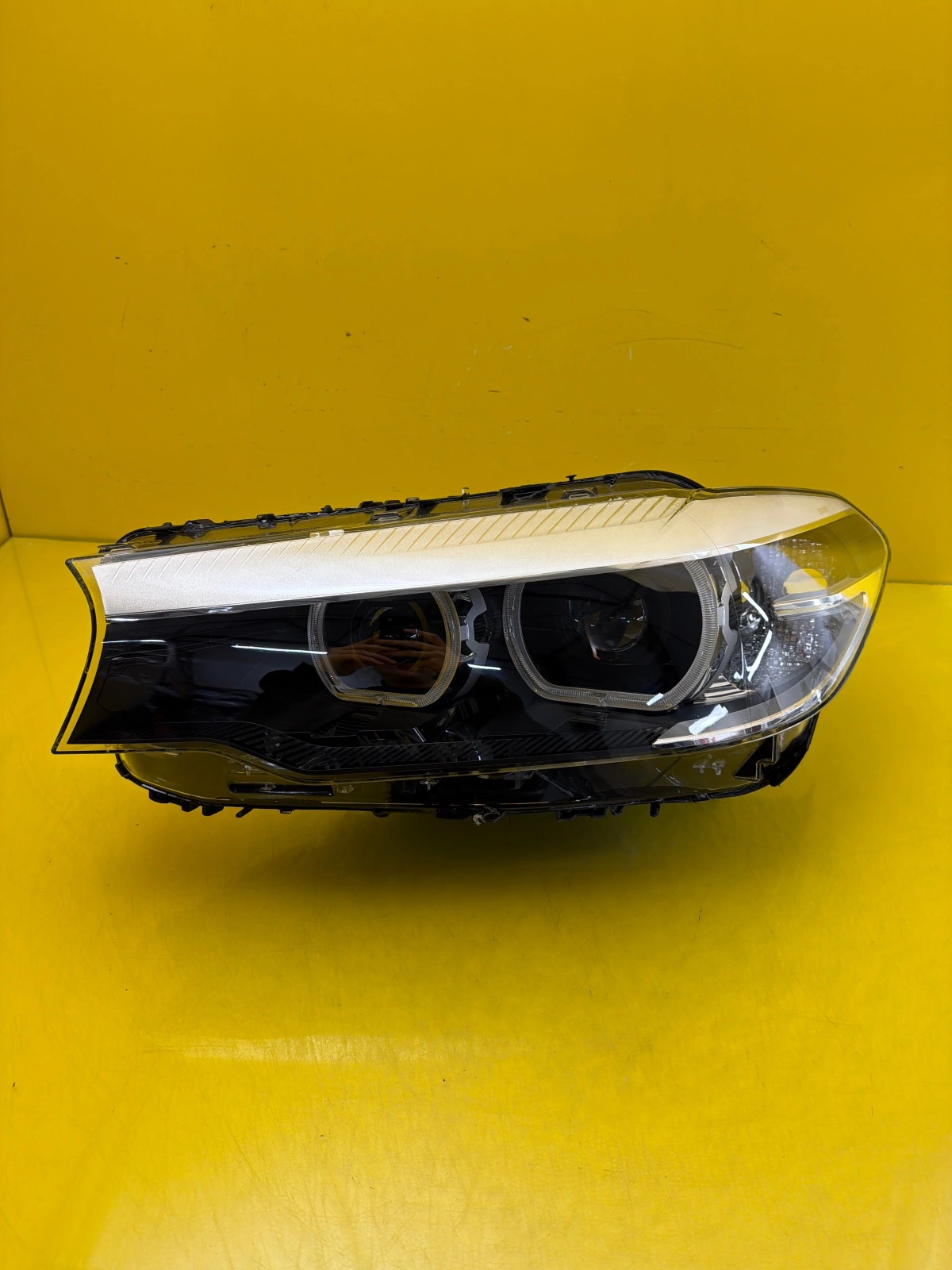 Far stânga Full LED BMW Seria 5 G30 OEM 8499111-01
