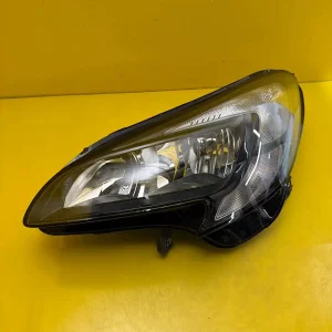 Far Stanga Opel Przod Corsa Lh