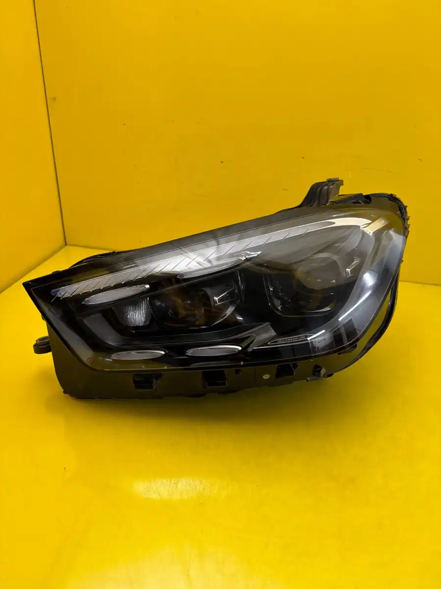 Far Mercedes GLE W167 Lift 23- Full LED