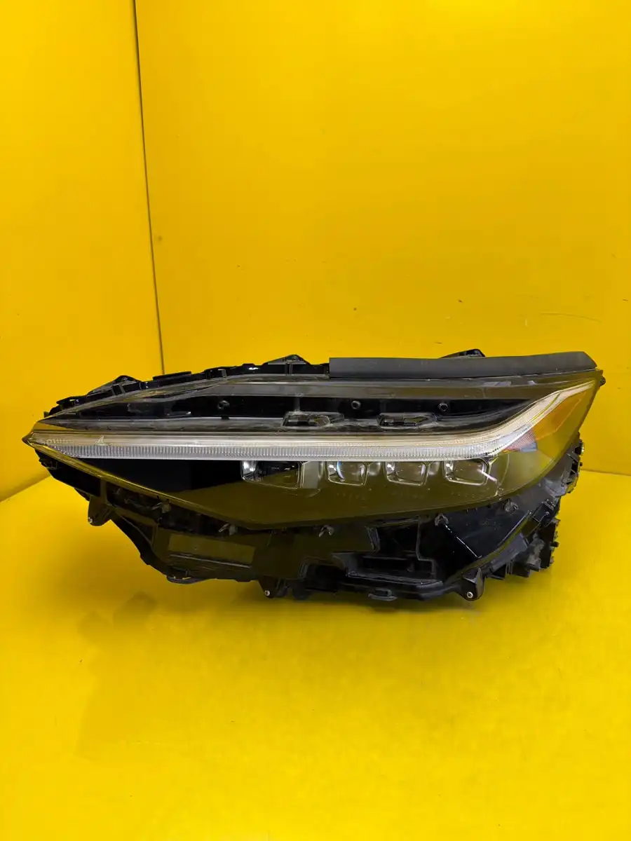 Far Toyota BZ4X Full LED