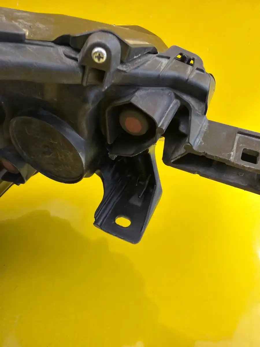 Far Toyota BZ4X Full LED