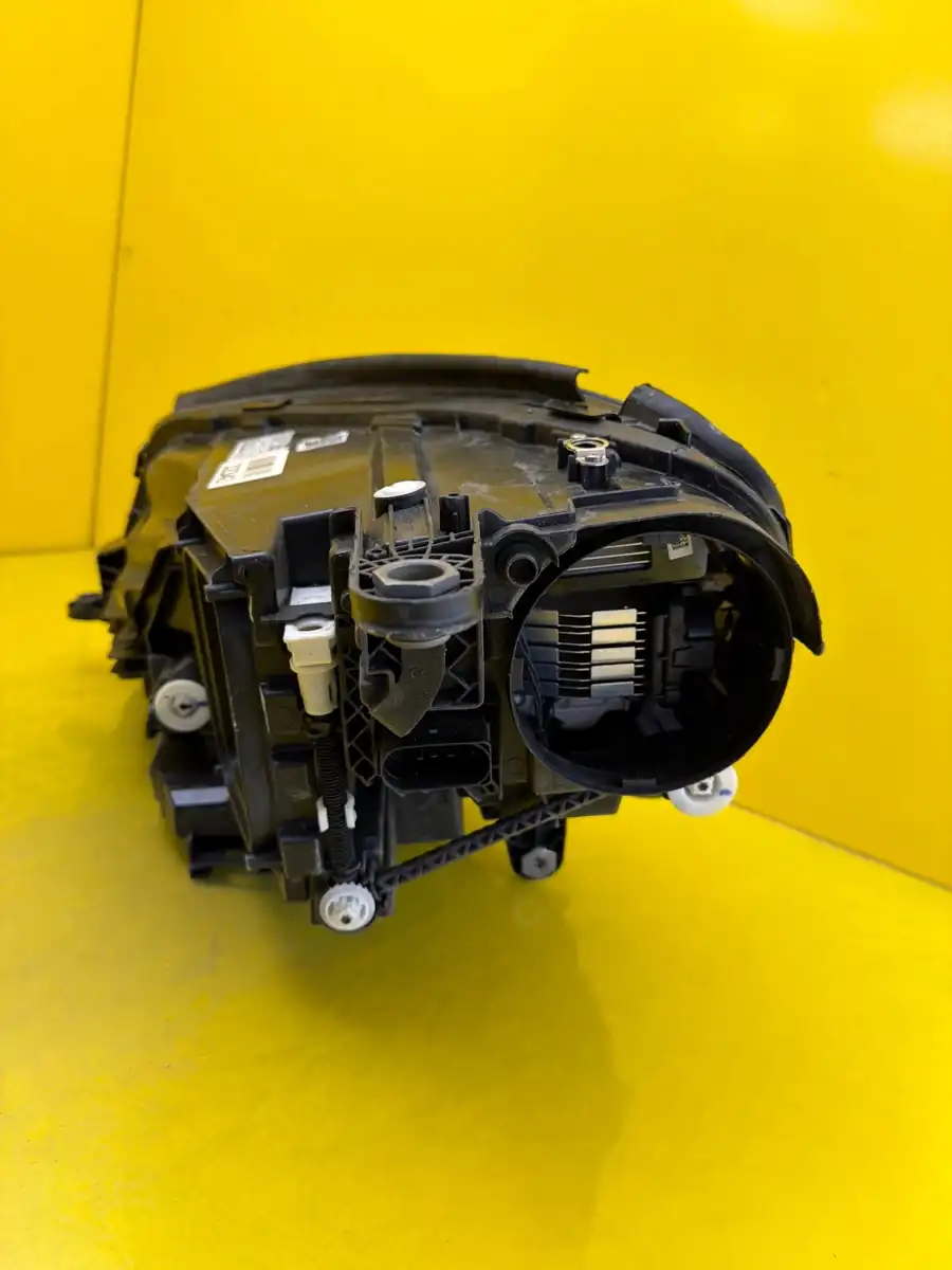 Far Dreapta Mercedes GLE W167 Lift 23- Full LED
