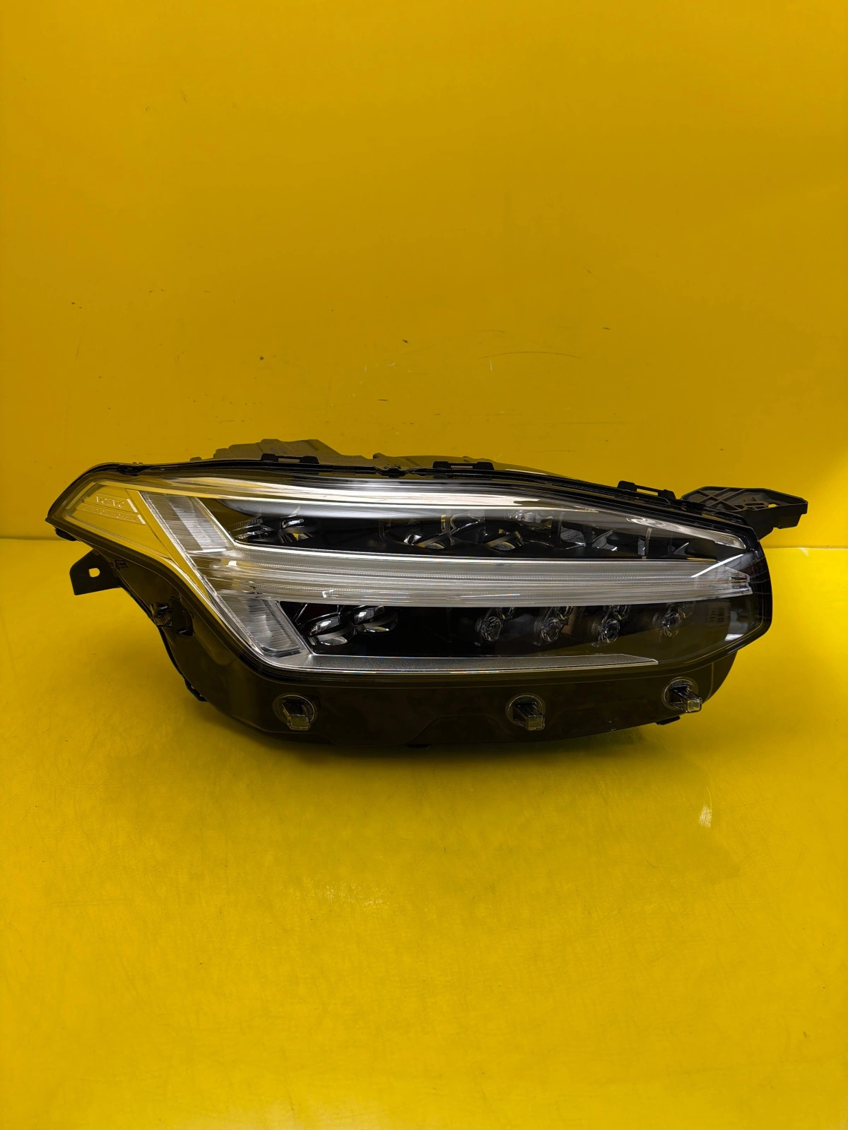 Far Dreapta Volvo Xc90 Ii Full LED