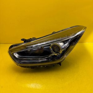 Far stânga Bi-Xenon Facelift OEM 32358