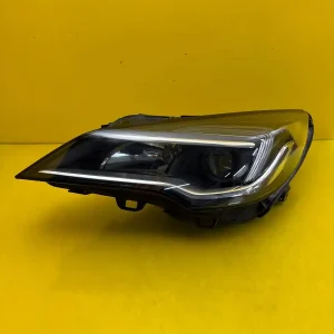 Far Stanga Opel Przod Astra LED