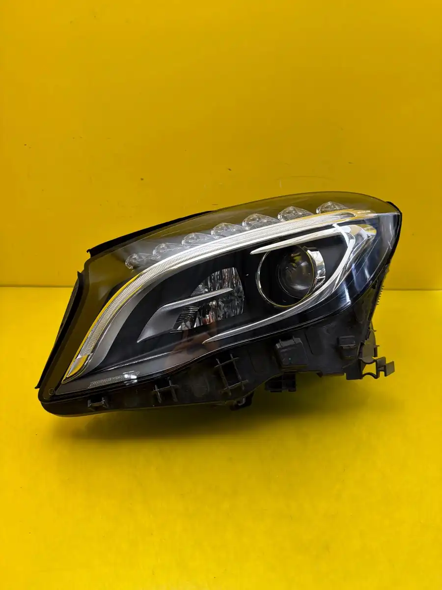 Far Mercedes GLA W156 Full LED