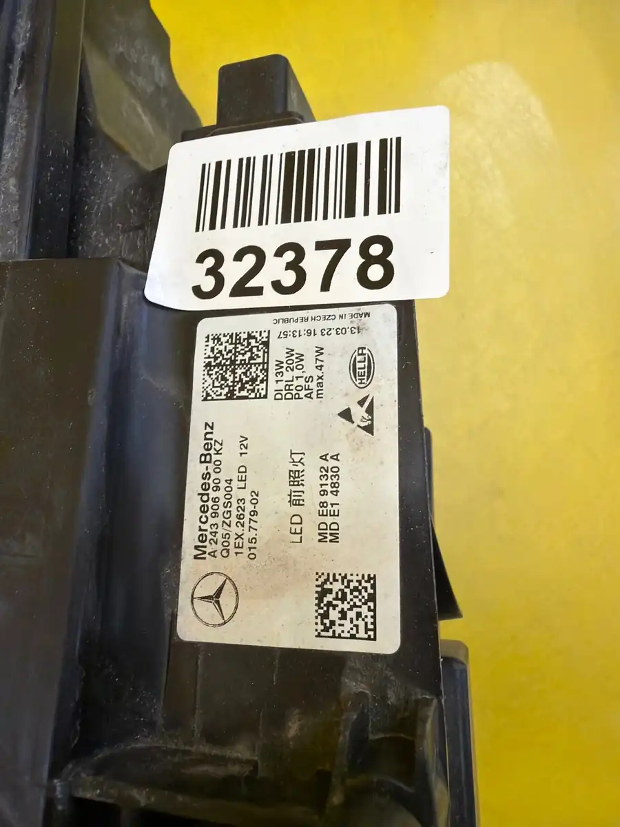 Far Mercedes EQB EQA W243 Full LED