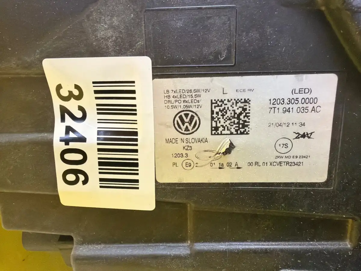Far Volkswagen T7 Transporter 7t1941035ac LED