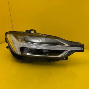 Far Dreapta Volvo Xc60 Ii 17 Full LED