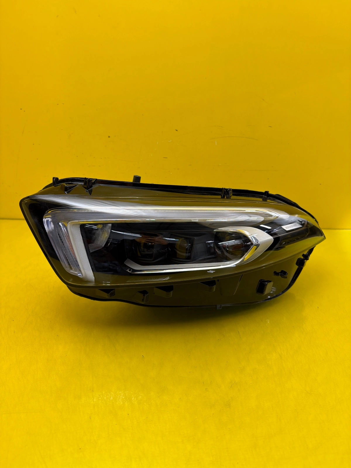 Far stânga LED OEM 32446