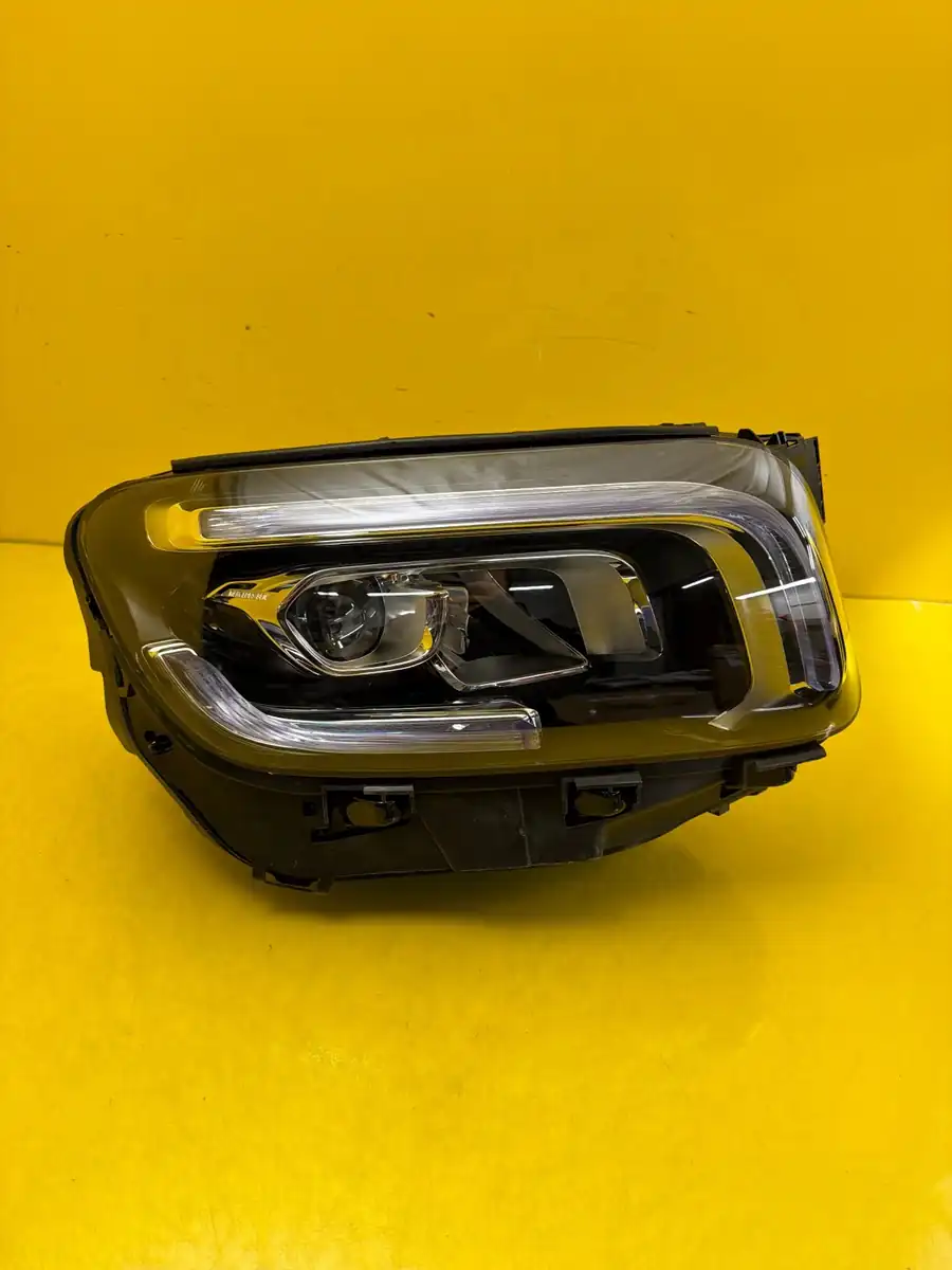 Far Dreapta Mercedes Glb W247 Full LED