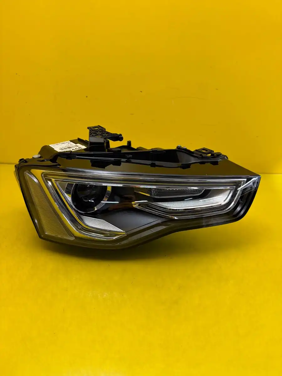 Far Dreapta Audi A5 8t 8t0 11 15 Xenon