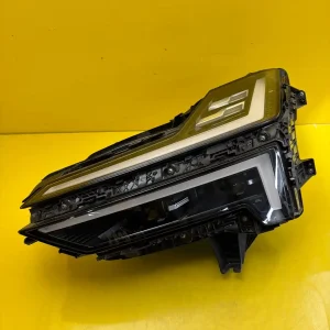 Far Volvo Polestar 4 IV Full LED