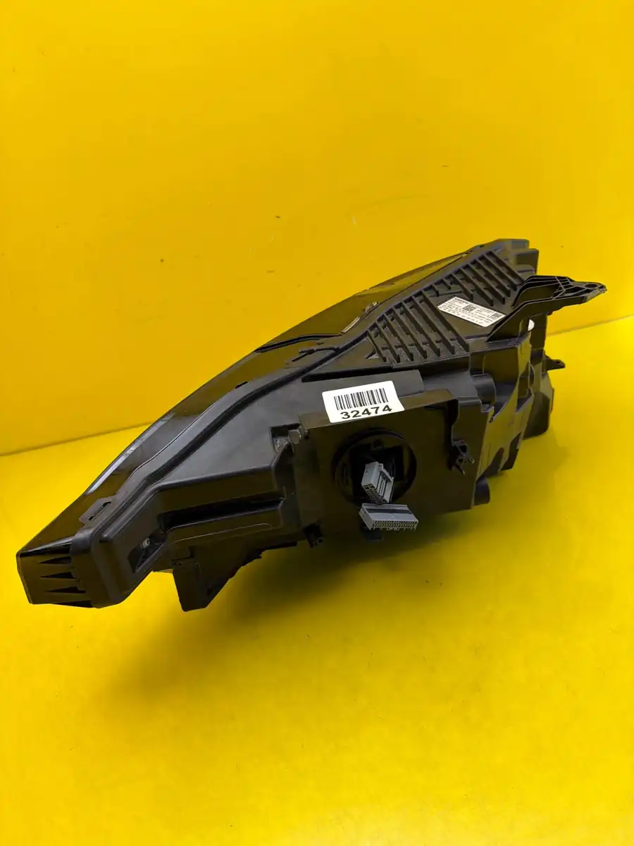 Far Dreapta Volvo XC60 II Lift 20- Full LED