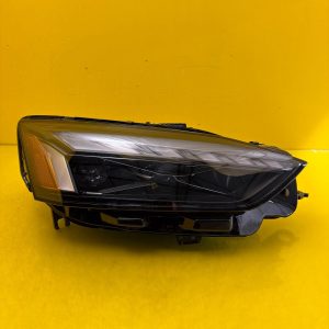 Far dreapta Laser  Facelift OEM 32476
