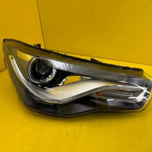 Far Dreapta Audi A1 I 8X Xenon