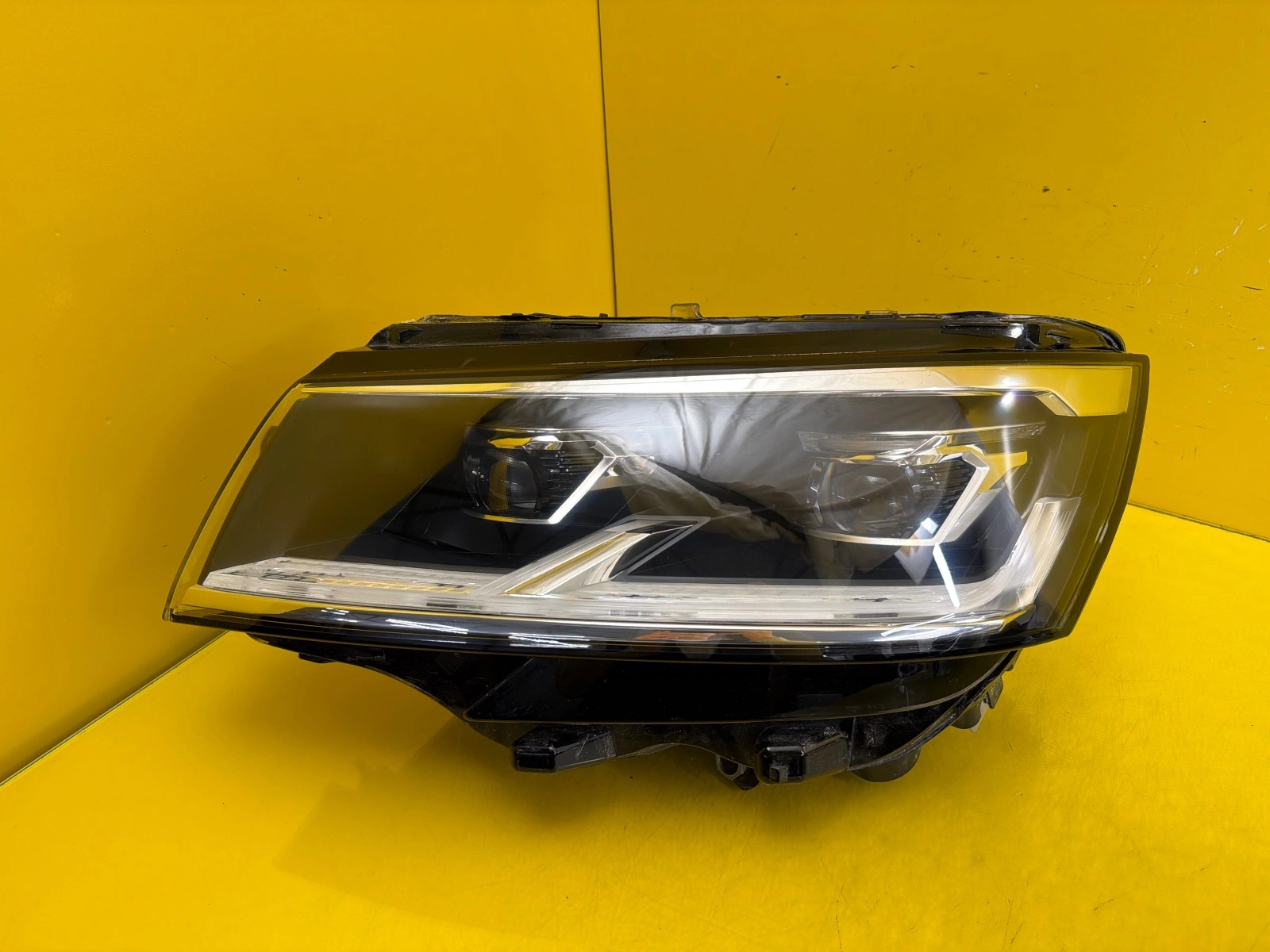 Far stânga Full LED Facelift OEM 32516