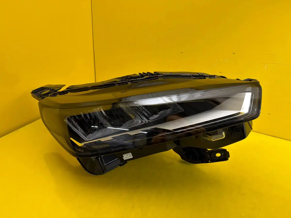 Far Dreapta Full LED Peugeot 3008