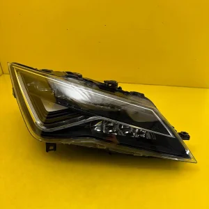 Far Dreapta Seat Leon III 3 Lift Full LED