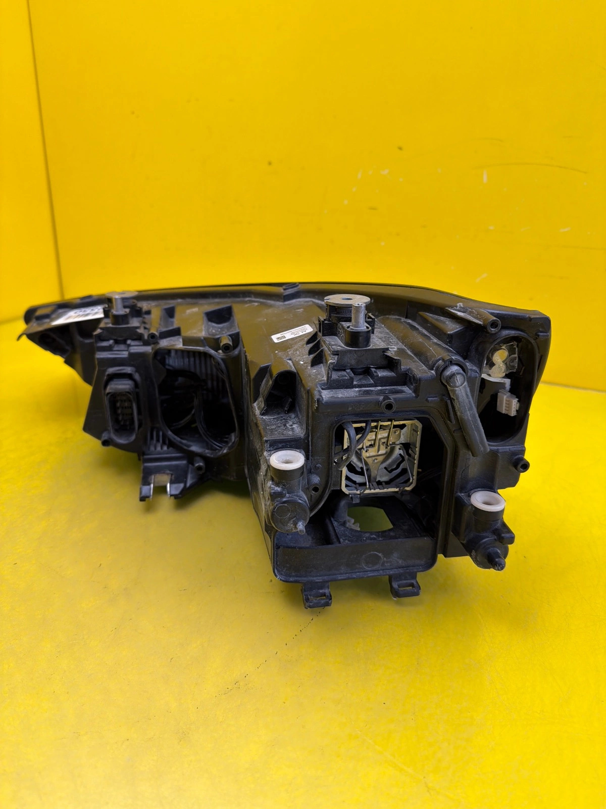 Far dreapta Bi-Xenon Facelift OEM 32550 - Image 4