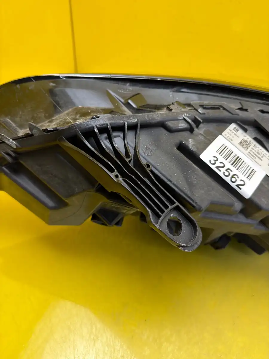 Far Dreapta Opel Astra K V 5 Full LED
