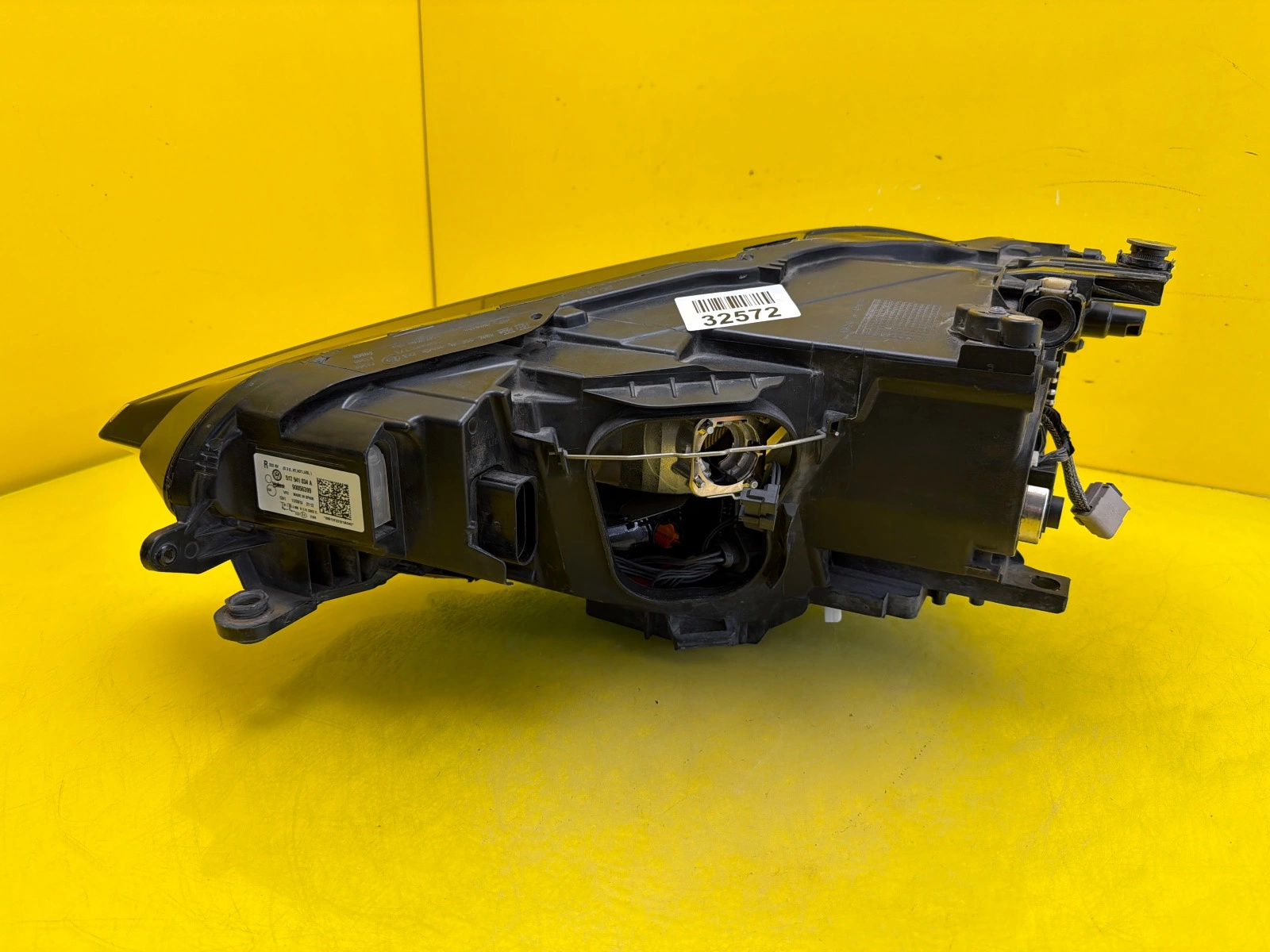 Far dreapta Xenon 2014-2017 OEM 32572 - Image 4