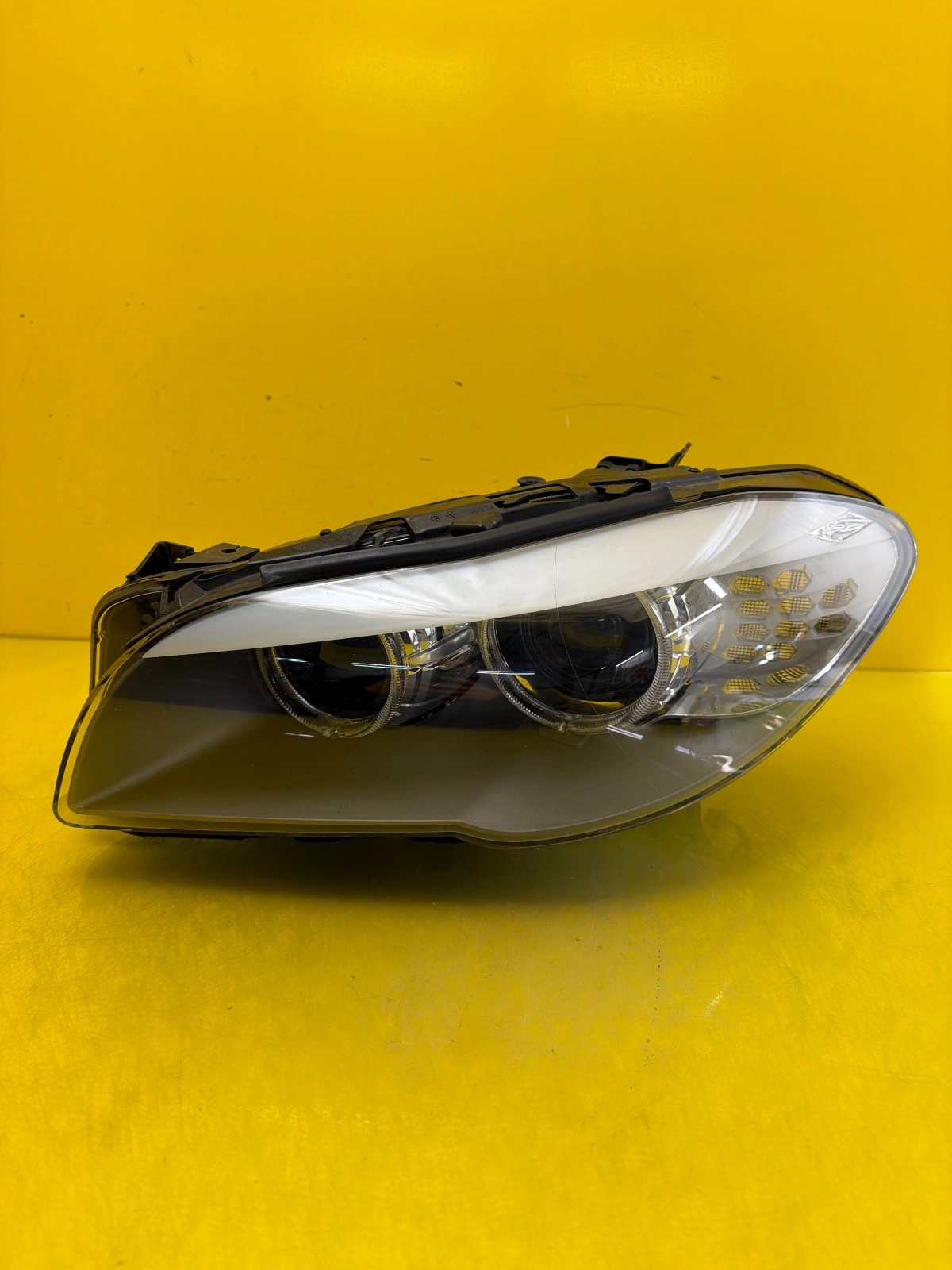 Far stânga Xenon BMW Seria 5 F10 OEM 7203245-12
