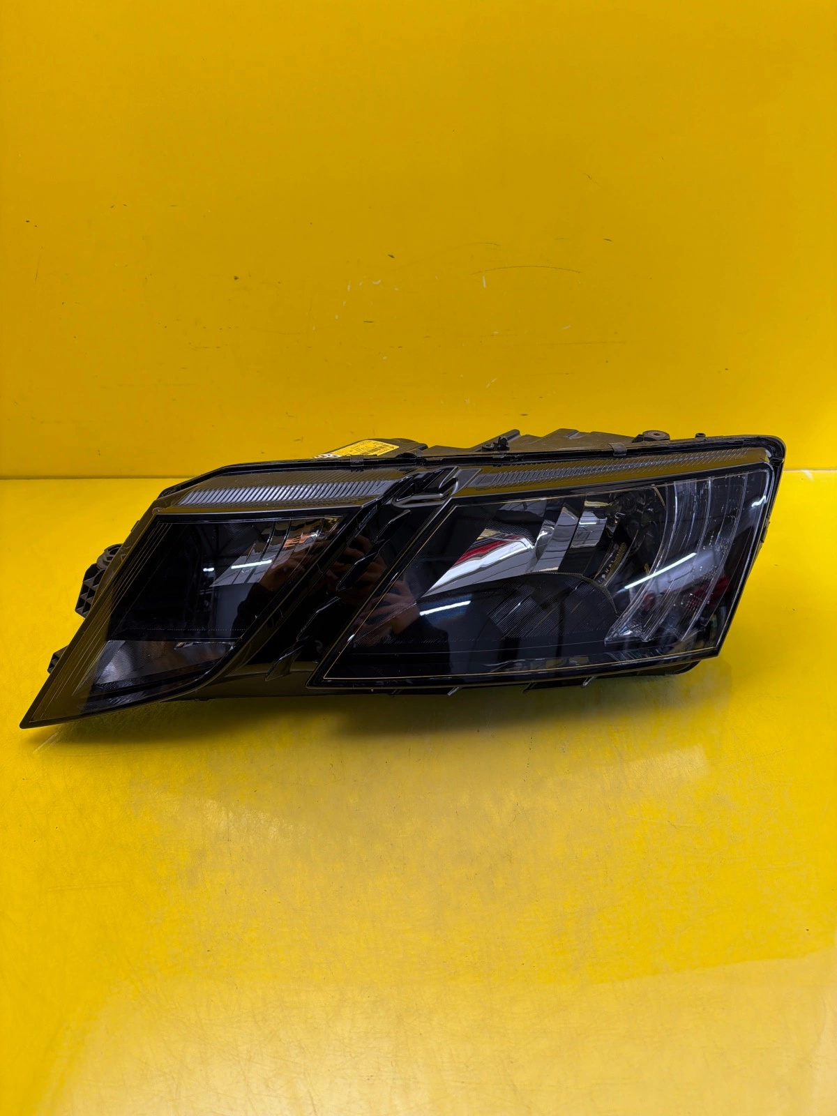 Far stânga Facelift OEM 32589