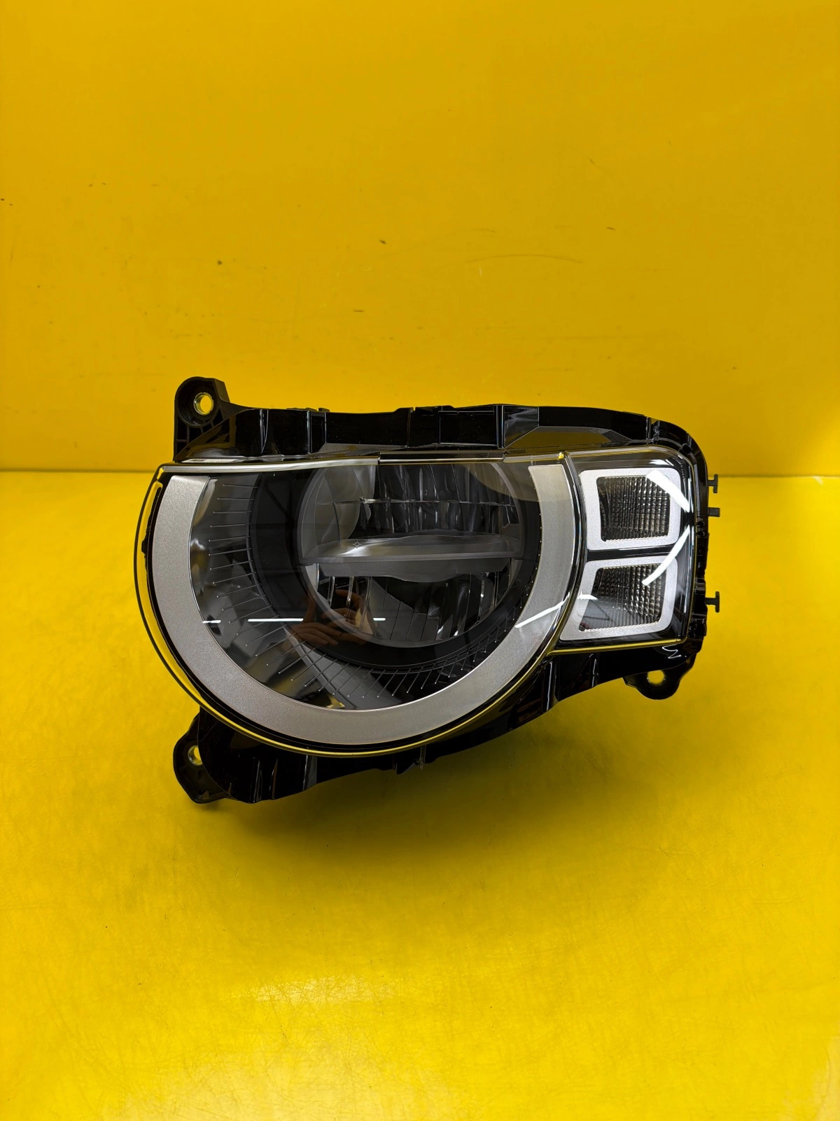 Far Land Rover Defender II 20- Full LED