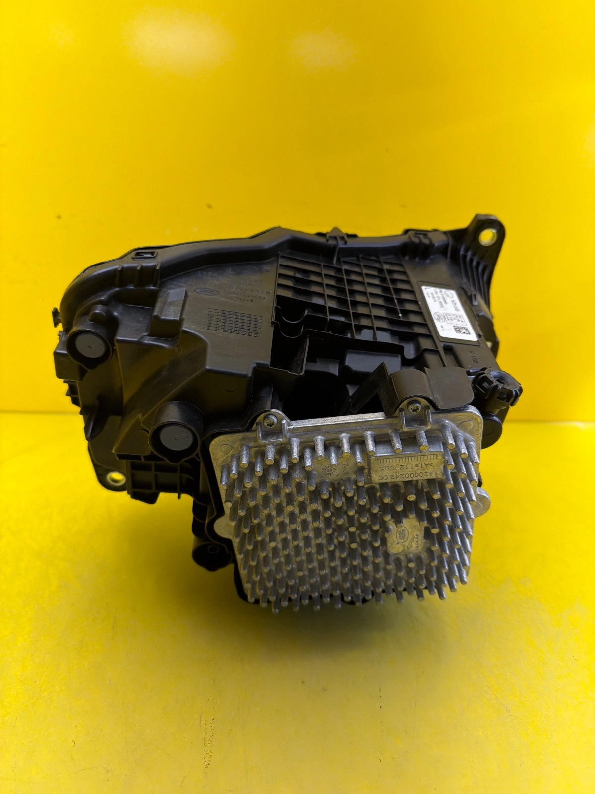 Far Land Rover Defender II 20- Full LED - Image 4