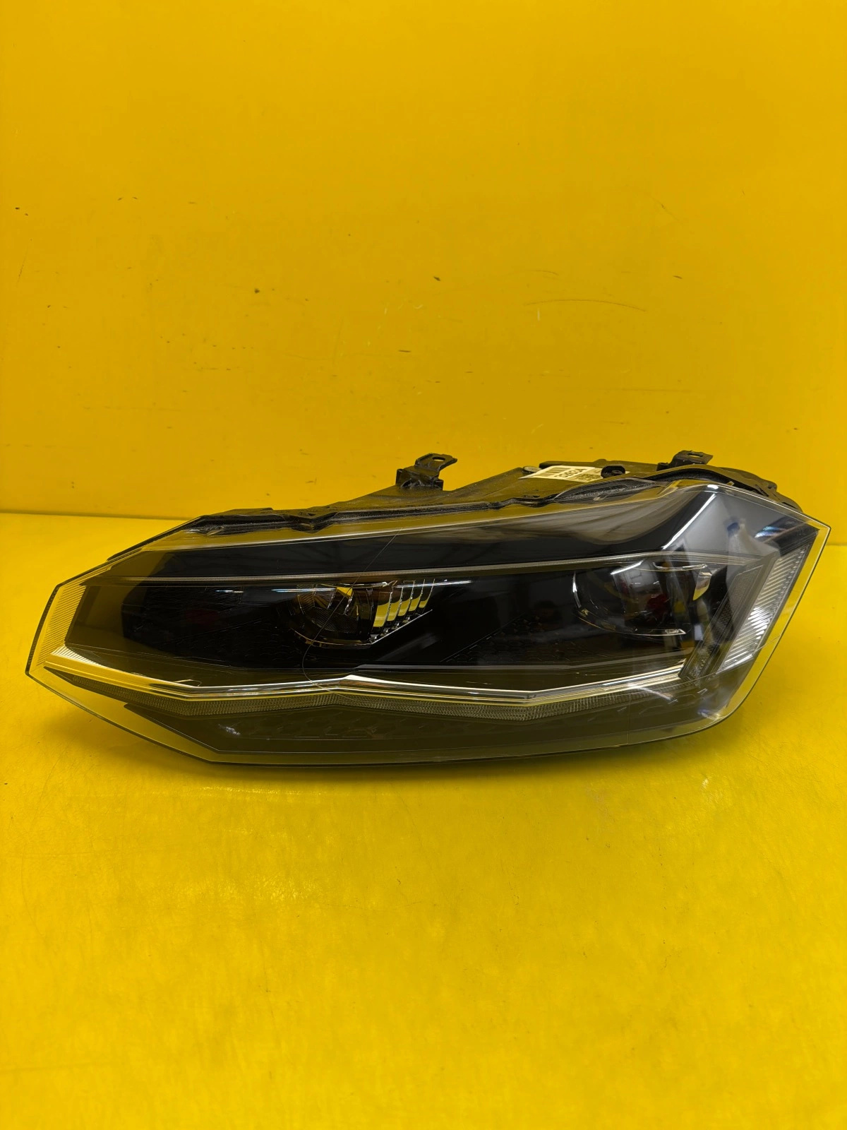 Far VW Polo VI 2G1 Full LED