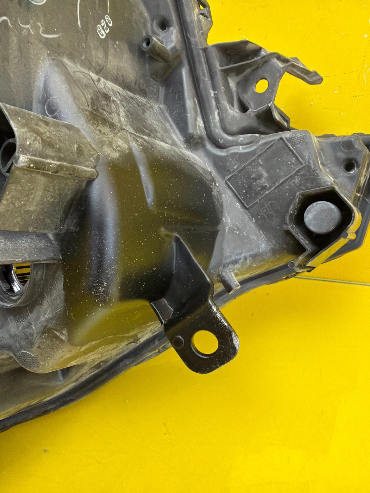 Far Toyota Aygo X LED - Image 4