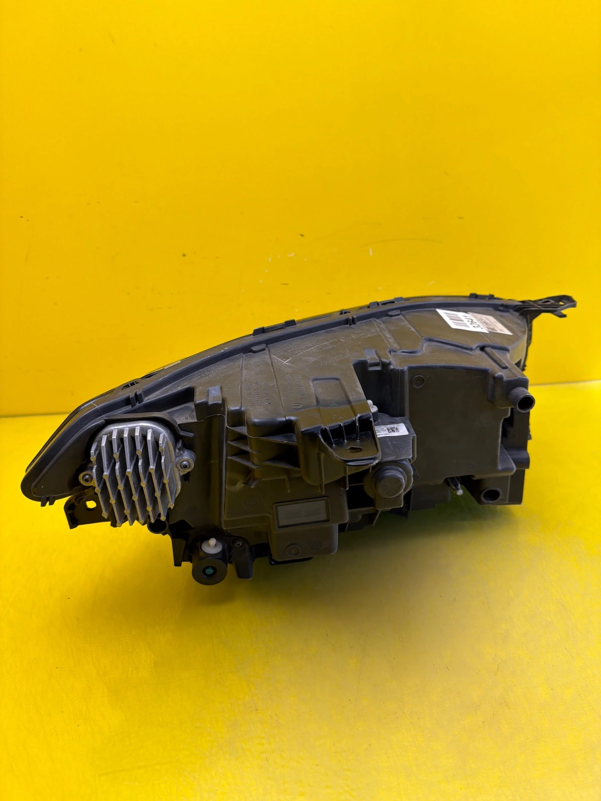 Far Volvo XC90 II 17- Full LED - Image 4