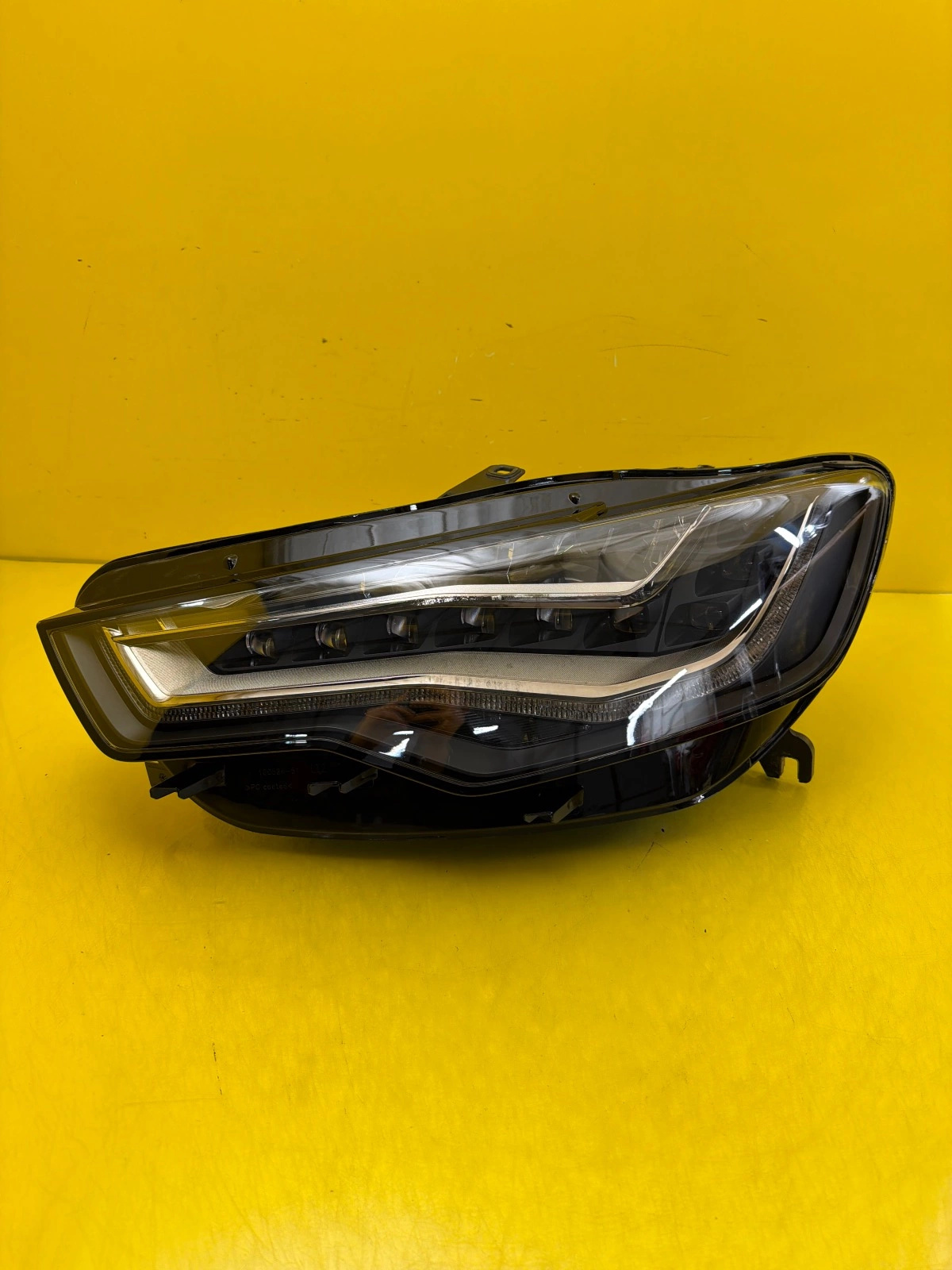 Far stânga Full LED Facelift OEM 32671