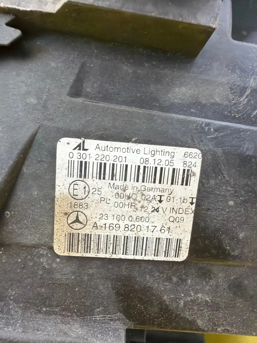 Far Stanga Mercedes Przod Klasa W245