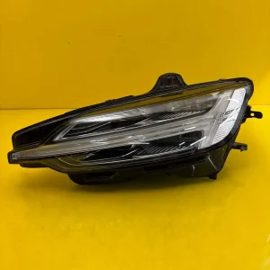 Far Volvo S60 V60 Mid LED