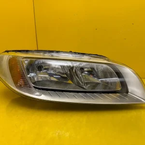 Far Dreapta Volvo Przod S80 Ii V70