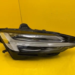 Far Dreapta Volvo S60 V60 II Full LED