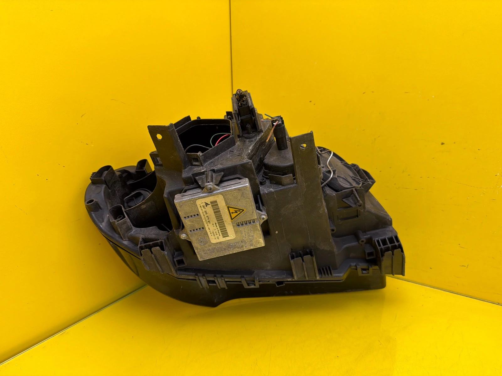 Far stânga Xenon Direcțional BMW X3 E83 OEM 32783 - Image 4