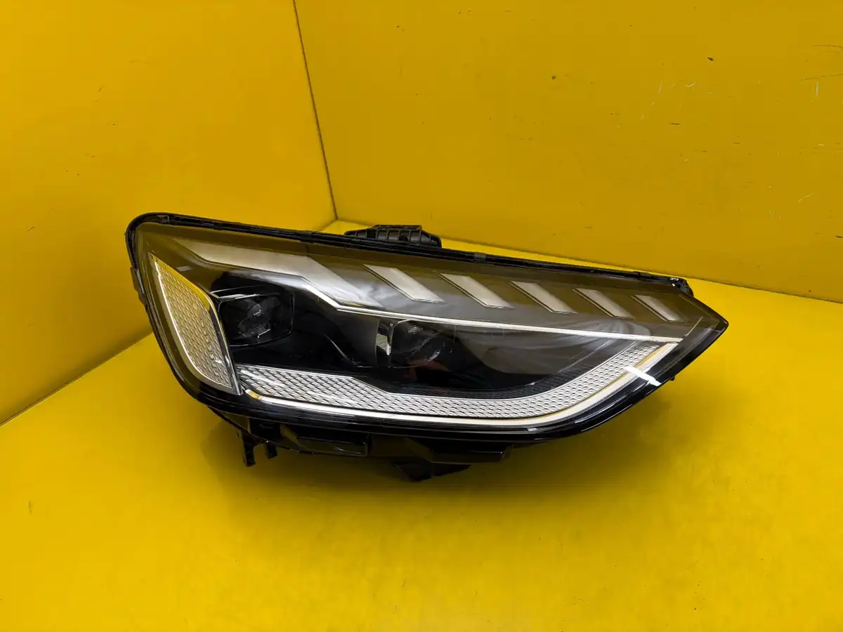 Far Dreapta Audi A4 B9 Lift Matrix LED