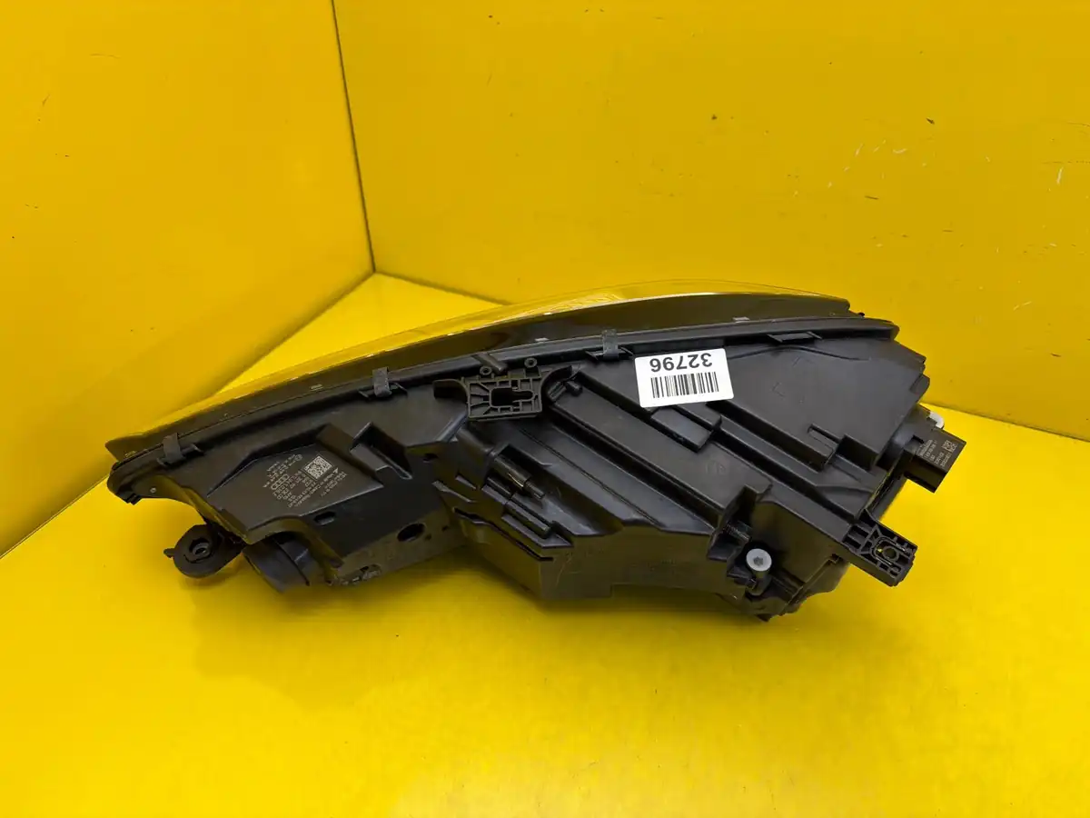 Far Dreapta Audi A4 B9 Lift Matrix LED