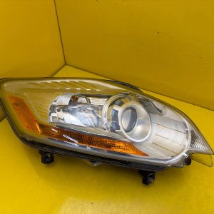 Far dreapta Xenon 2008-2010 OEM 32818