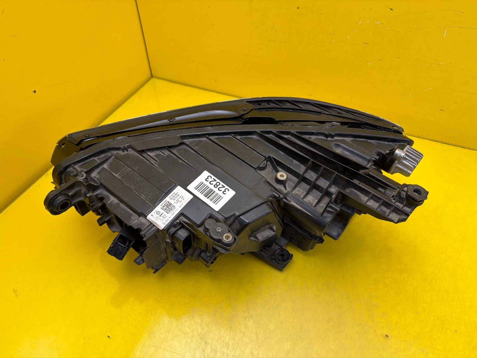 Far dreapta Full LED Facelift OEM 32823 - Image 3