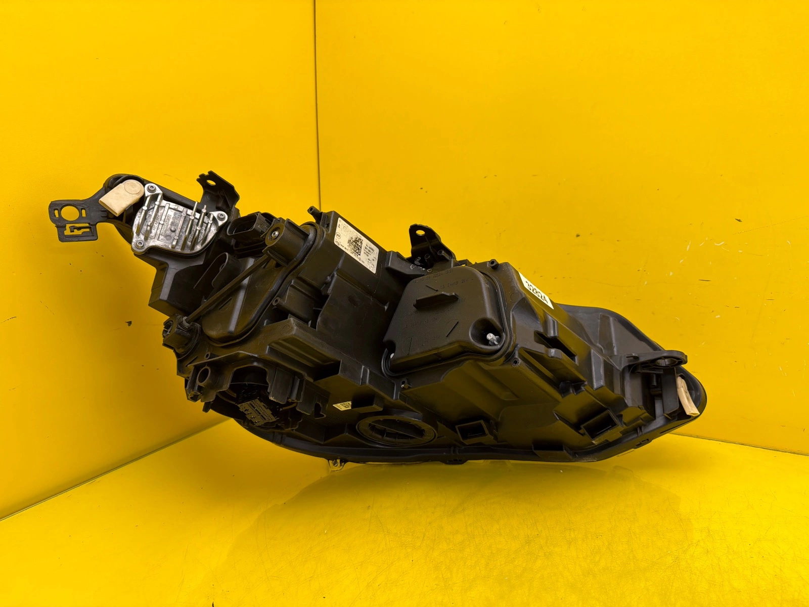 Far VW Golf VIII 8 Full LED - Image 4