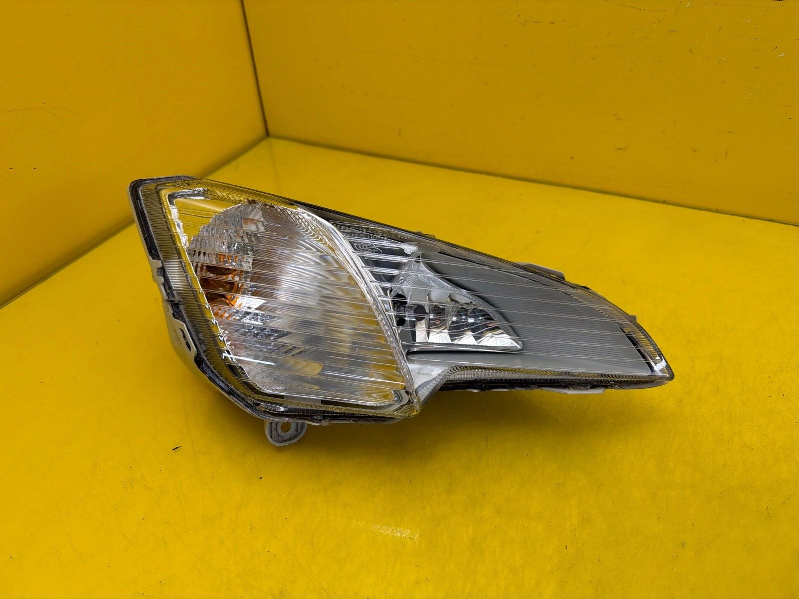 Far Ford Halogen Zderzaka Prawy Przod