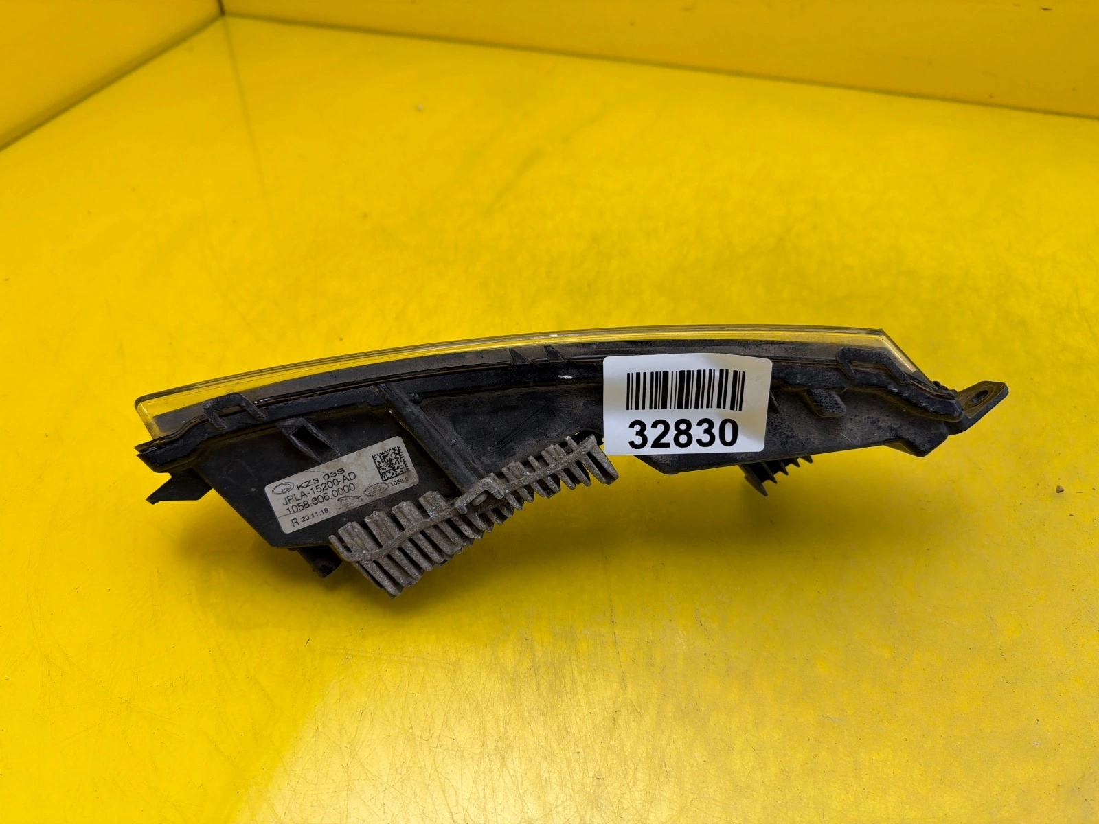Far Land Rover Halogen Prawy Land Range LED - Image 2