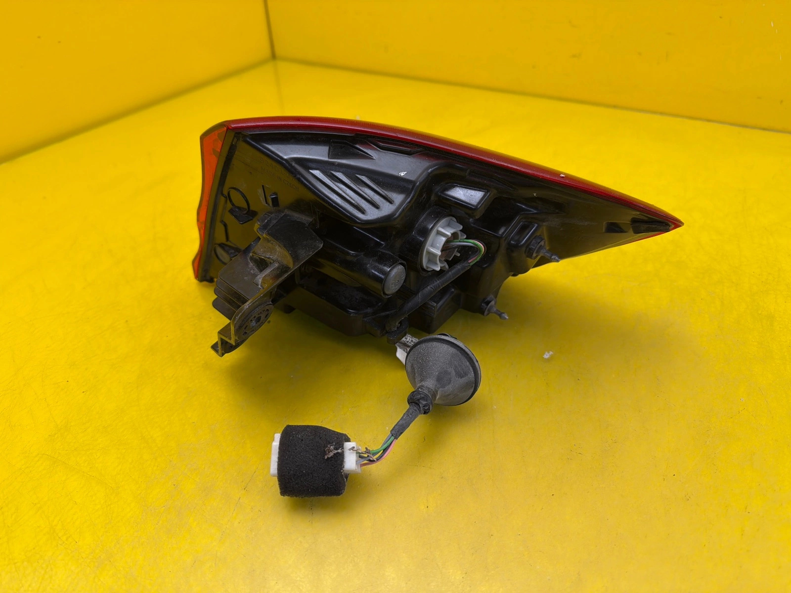 Lampă spate stânga LED Touring 2018-2021 OEM 32833 - Image 3