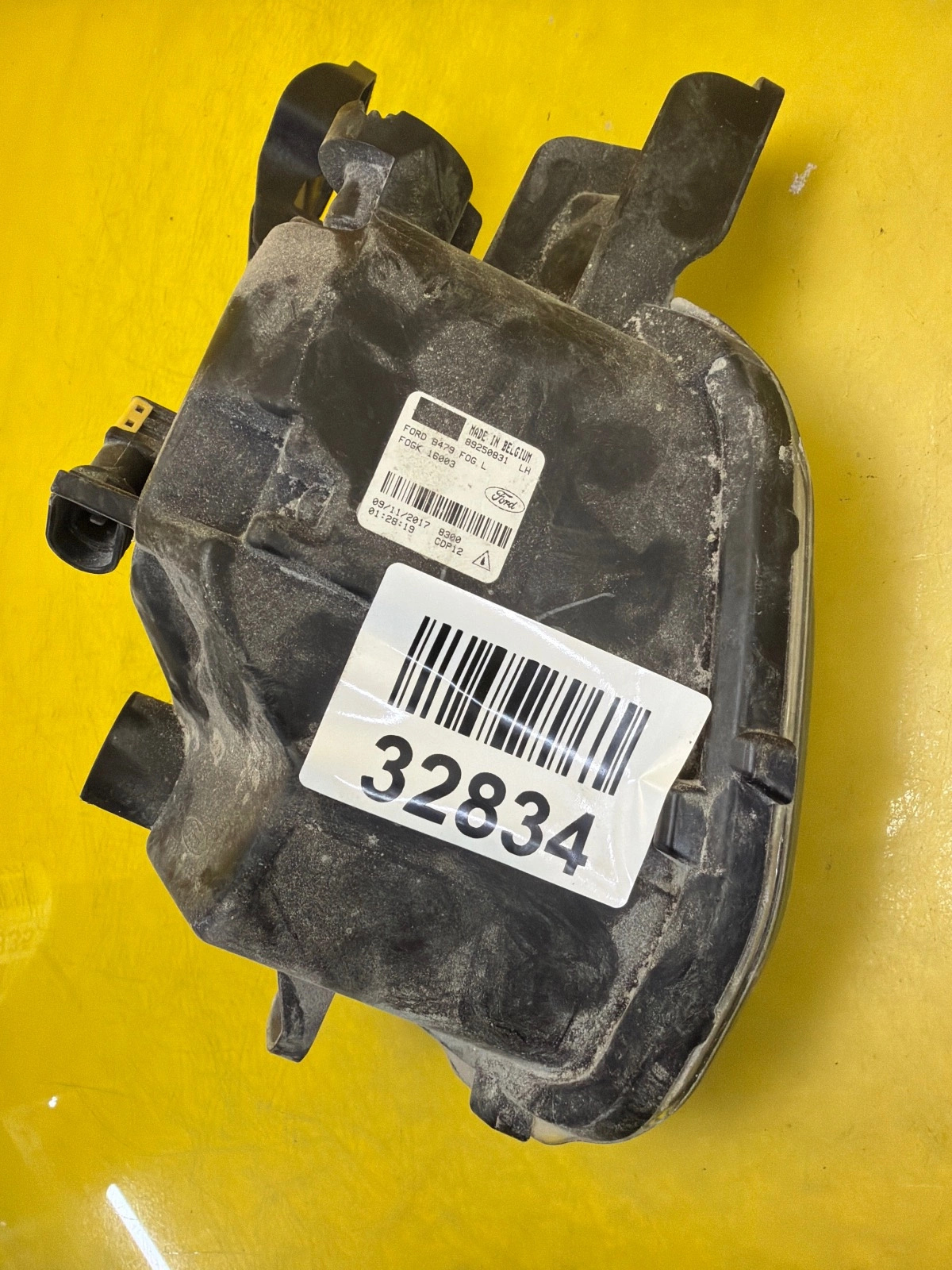 Far Ford Fiesta MK8 Zderzaka Halogen - Image 2