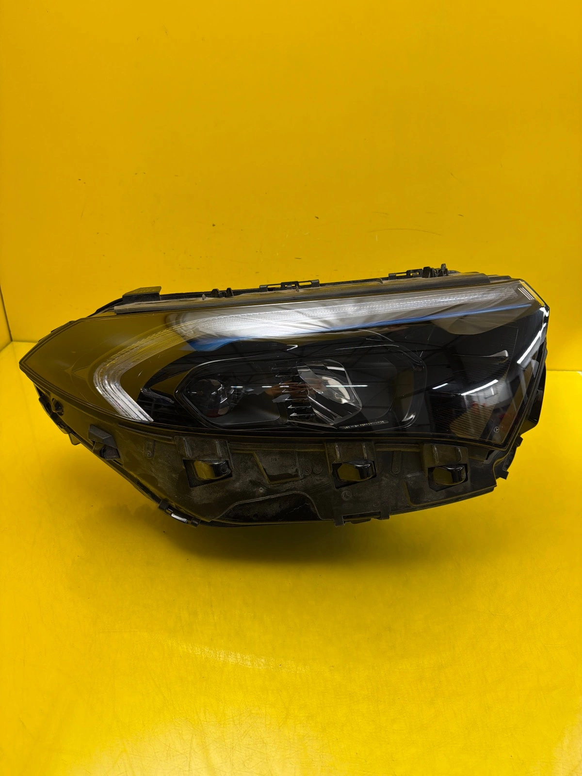 Far Dreapta Full LED Mercedes EQB EQA W243